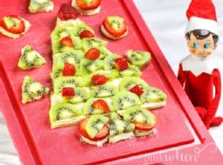 How to Make the Ultimate Christmas Fruit Pizza