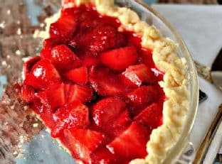 Easy Homemade Strawberry Pie