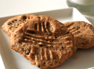 Peanut Butter Cookies with Flax Seeds and Chocolate