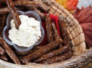 Sauerkraut Dip with Bacon and Garlic